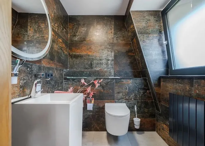 Luxury With Pool, & Garden Paradise * Essen